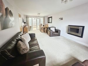 Photo 15- click for photo gallery